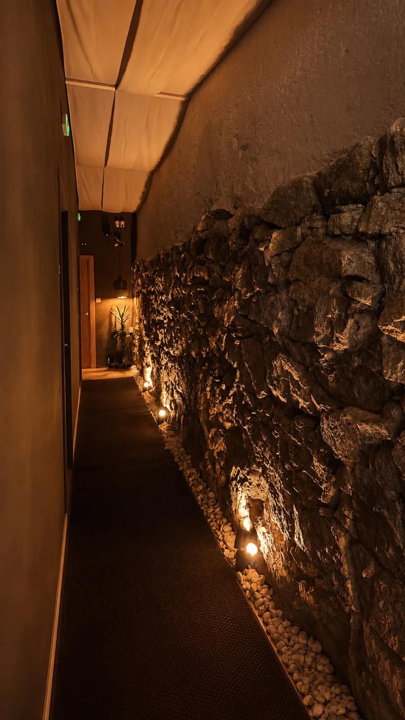 Pasillo de piedra en Arcadea · Bilbao